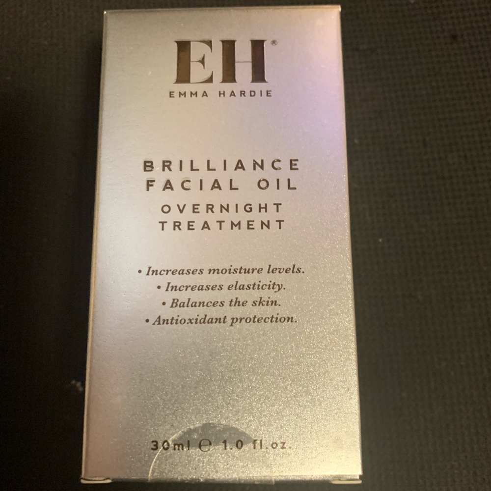 Emma hardie facial oil